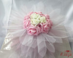 Сватбена украса за кола от изкуствени цветя в розово E12